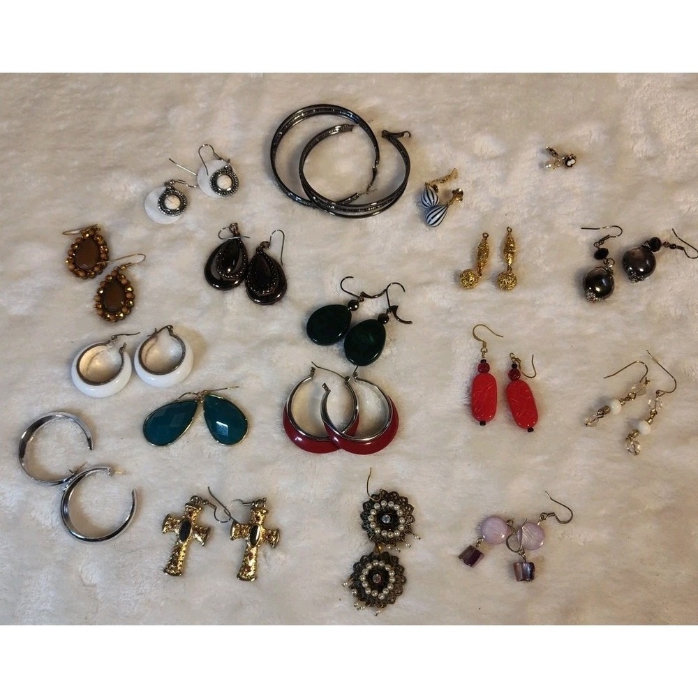 18-Pairs Lot Vintage Pierced Earrings Costume Fashion Jewelry N. Texas Estate